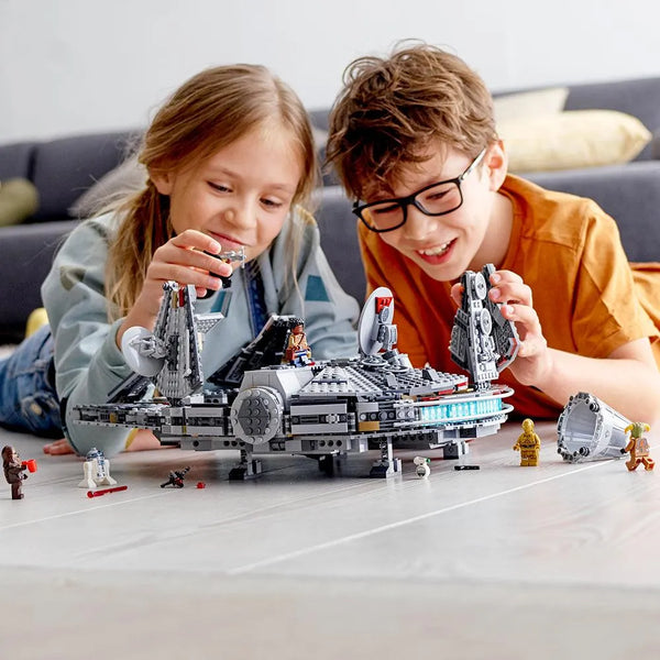 LEGO Millennium Falcon 2019: 1.351 delig 75257 StarWars UCS