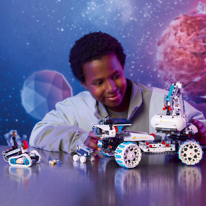LEGO Lunar Outpost Moon Rover Space Vehicle 42211 Technic (Pre-Order: augustus)