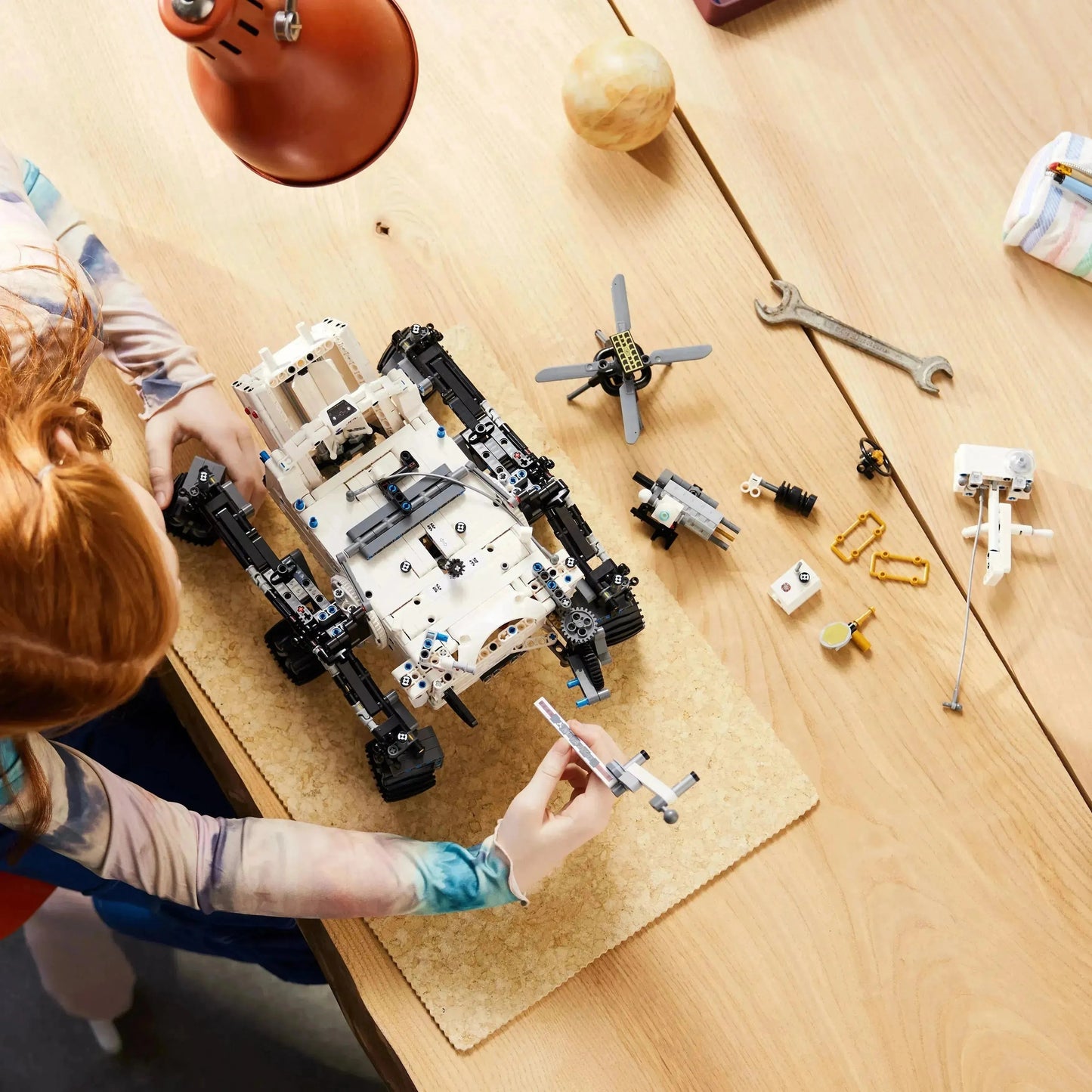 LEGO NASA Rover Perseverence Mars voertuig 42158 Technic